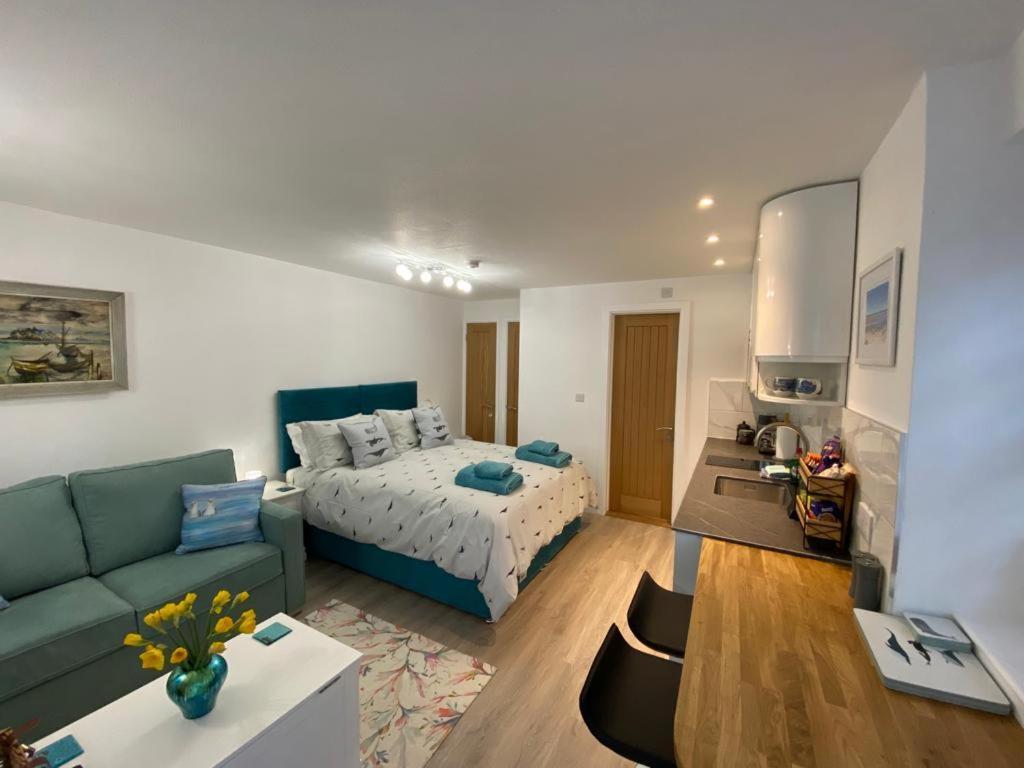 Sweet Caroline - Luxury Studio Stone'S Throw From Mousehole Harbour Kültér fotó