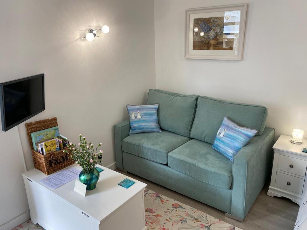 Sweet Caroline - Luxury Studio Stone'S Throw From Mousehole Harbour Kültér fotó